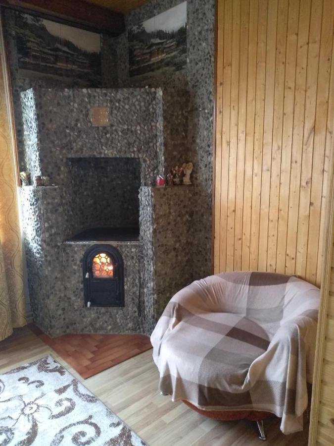 Карпатські Ночі Чан На Території Apartment Yaremche Exterior photo